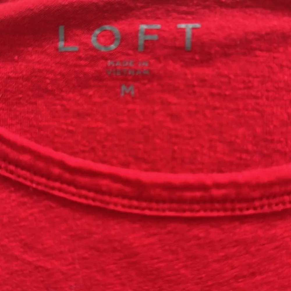 LOFT linen blend Tee shirt - Picture 2 of 6